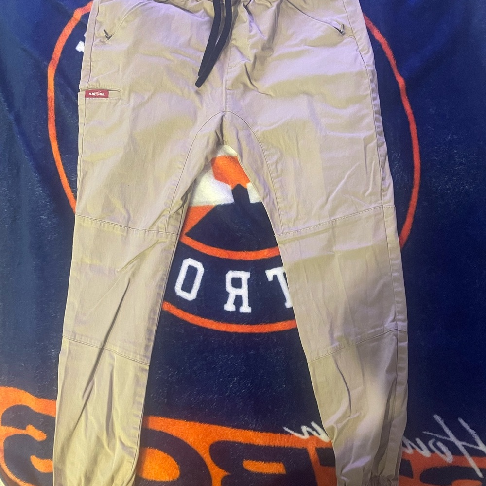 Cream Cargo Pants with Relaxed Fit and Textured Fabric